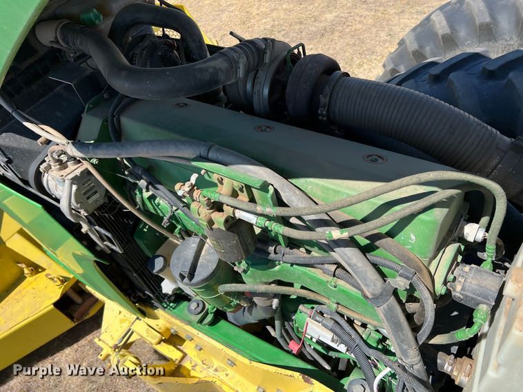 image for item DS8382 2004 John Deere 9220  4WD tractor