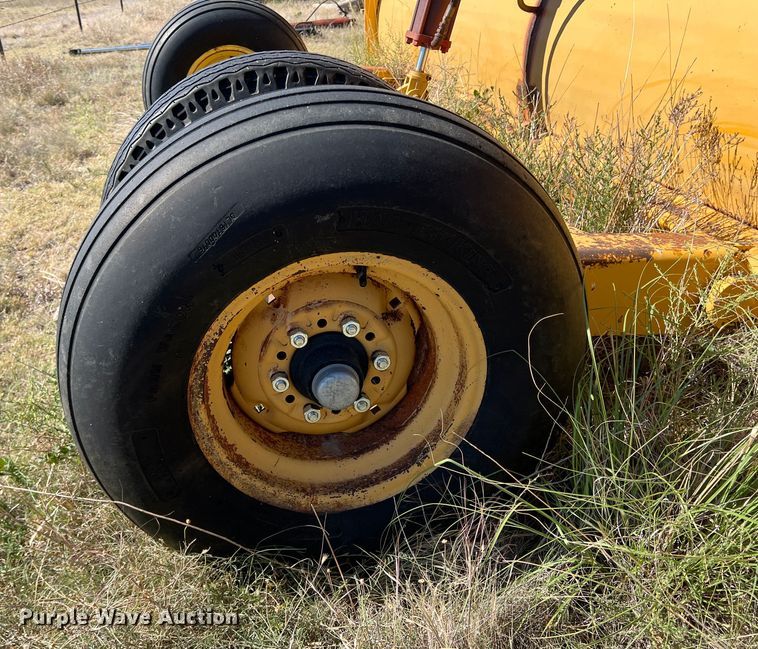 image for item DS8383 Box blade