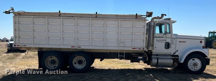 image for item DS8387 1987 International 9370  grain truck