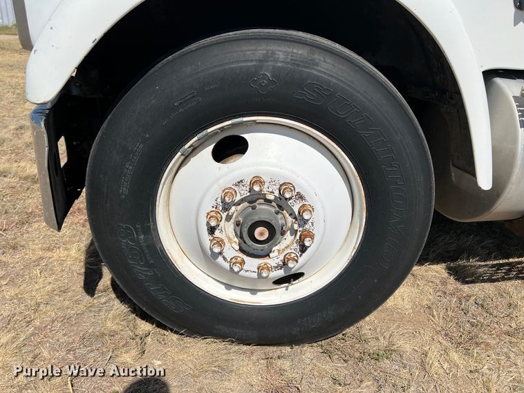 image for item DS8387 1987 International 9370  grain truck