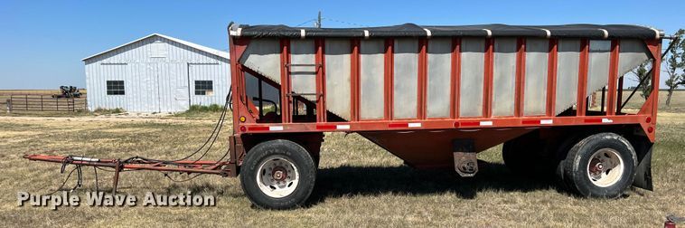 image for item DS8389 1980 Targ  bottom dump trailer