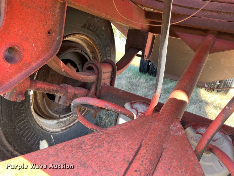 image for item DS8389 1980 Targ  bottom dump trailer