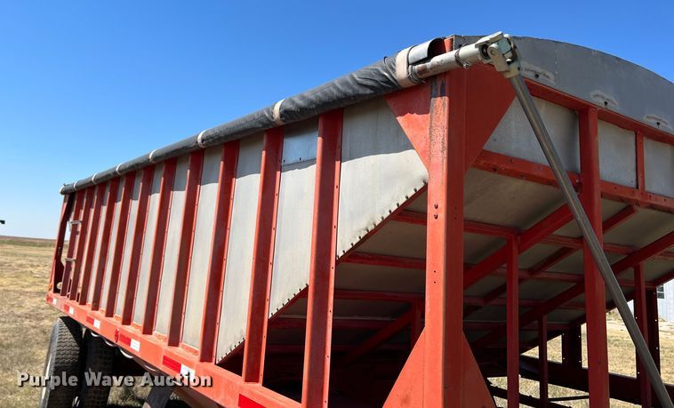 image for item DS8389 1980 Targ  bottom dump trailer