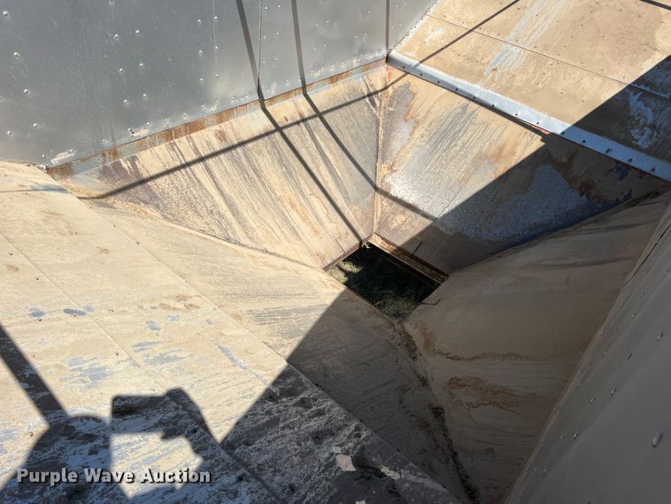 image for item DS8389 1980 Targ  bottom dump trailer