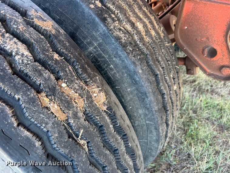 image for item DS8389 1980 Targ  bottom dump trailer