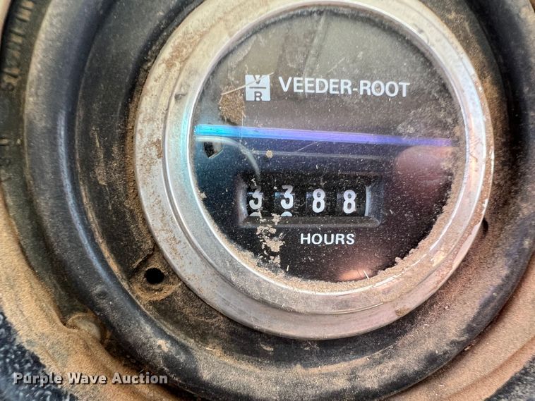 image for item DS8390 1977 International F5070  grain truck