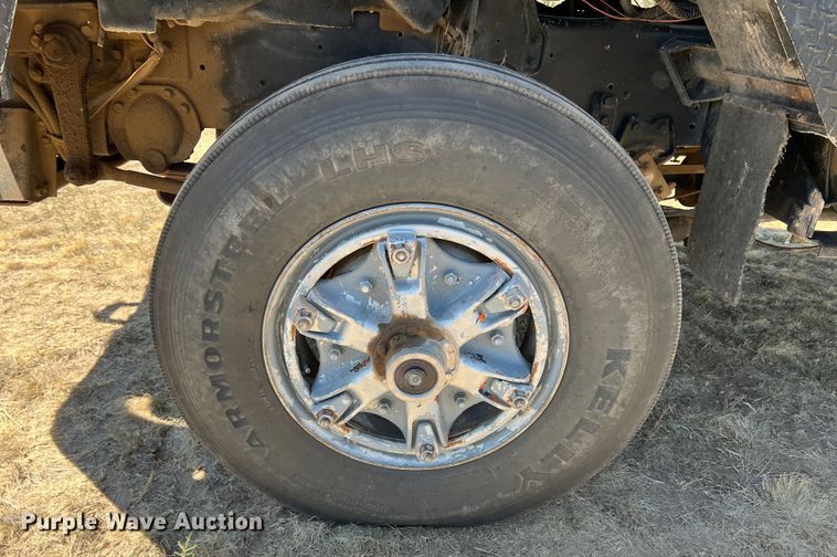 image for item DS8390 1977 International F5070  grain truck