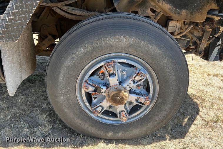 image for item DS8390 1977 International F5070  grain truck