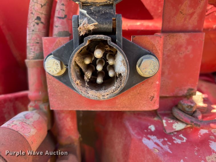 image for item DS8416 International 385  tractor