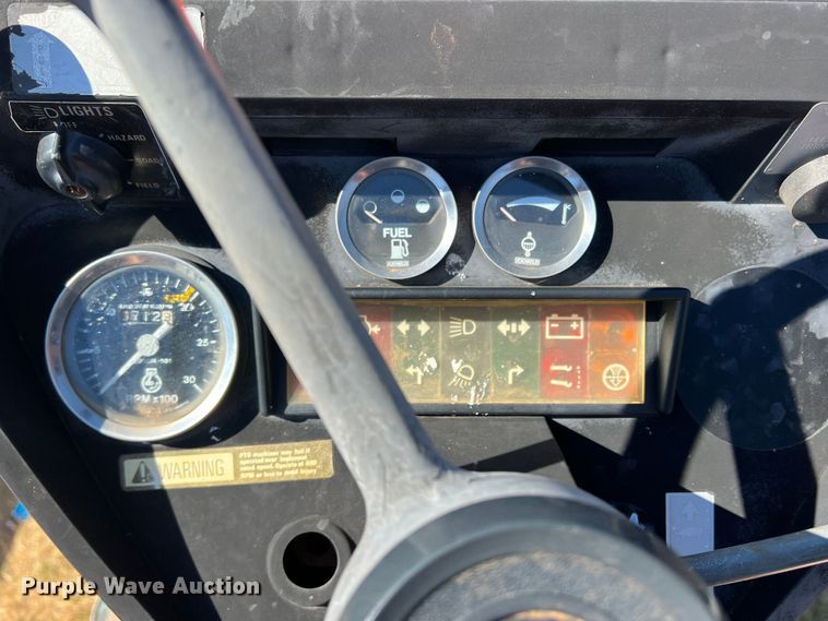 image for item DS8416 International 385  tractor