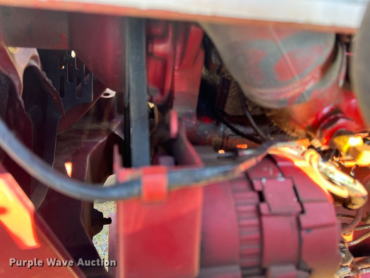 image for item DS8416 International 385  tractor