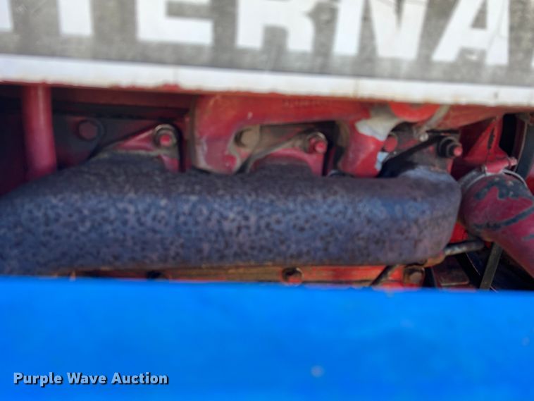 image for item DS8416 International 385  tractor