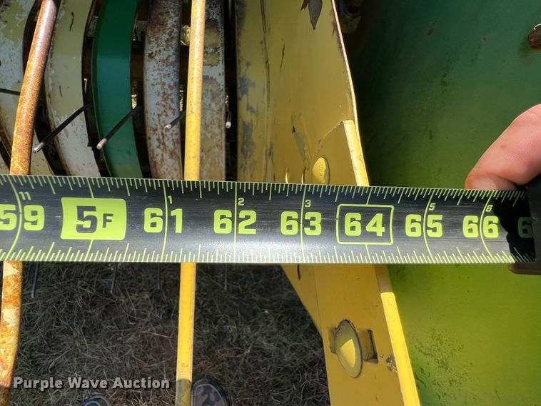 image for item DS8418 John Deere 347  small square baler