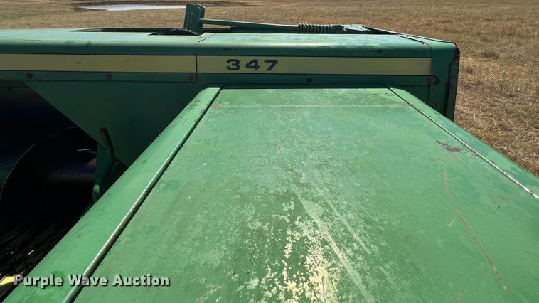 image for item DS8418 John Deere 347  small square baler
