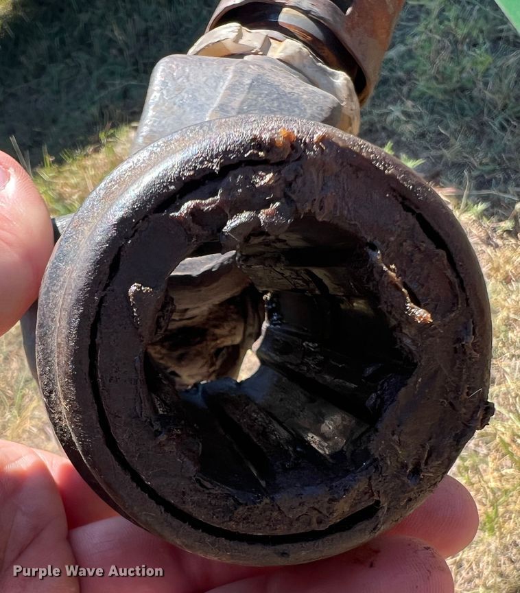 image for item DS8419 1994 John Deere 348  small square baler