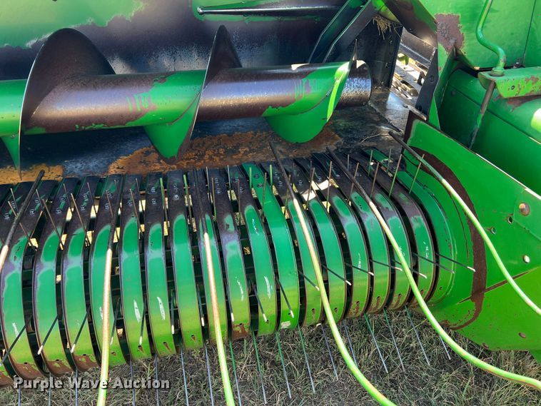 image for item DS8419 1994 John Deere 348  small square baler