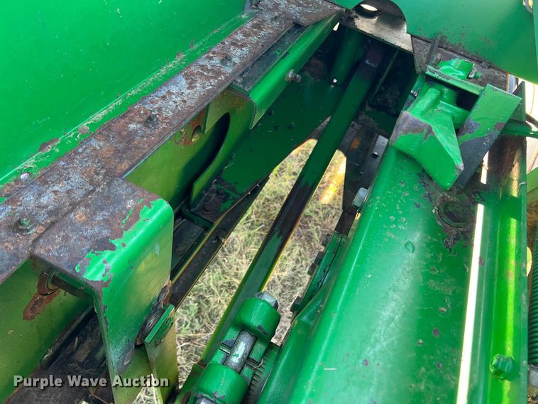 image for item DS8419 1994 John Deere 348  small square baler