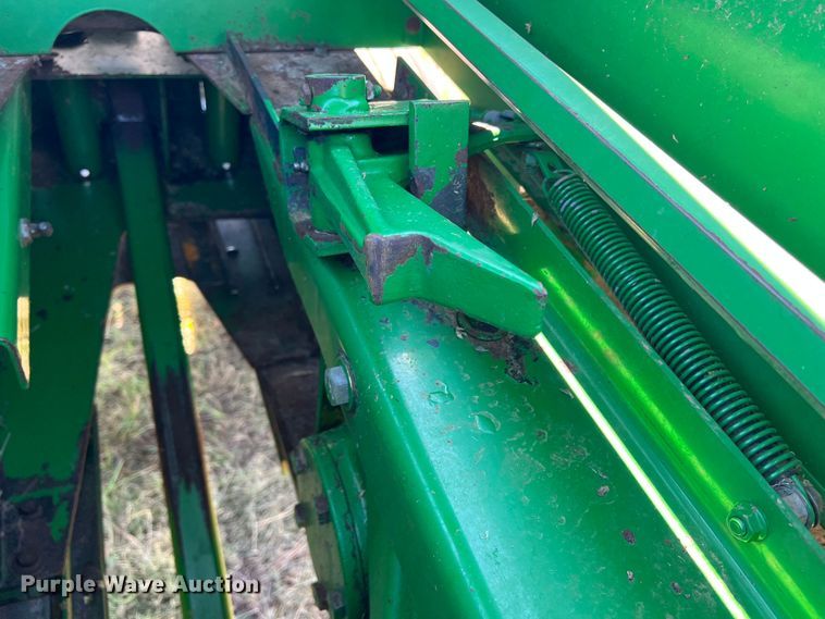 image for item DS8419 1994 John Deere 348  small square baler