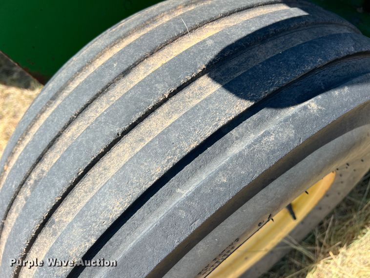 image for item DS8419 1994 John Deere 348  small square baler