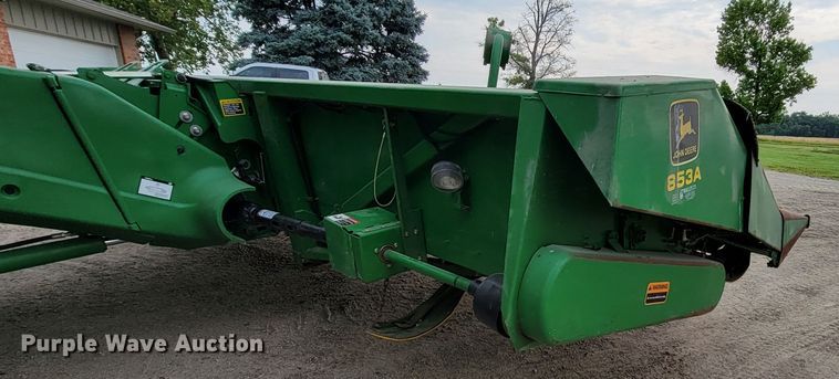 image for item HF9347 1995 John Deere 853A  all-crop head
