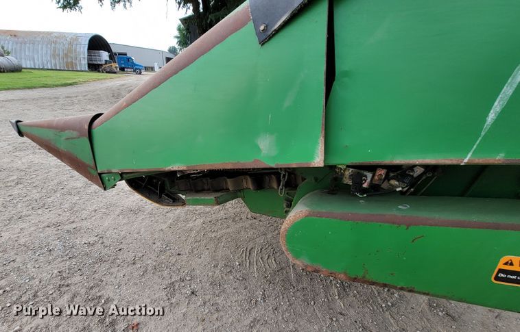 image for item HF9347 1995 John Deere 853A  all-crop head