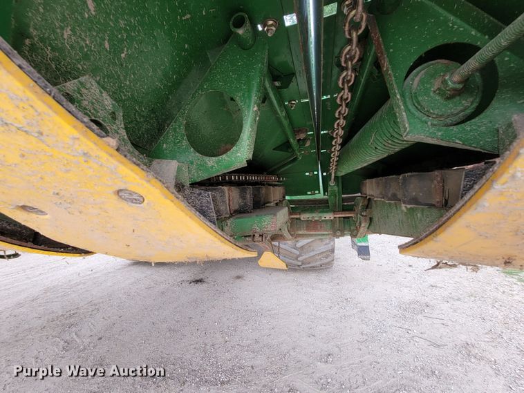 image for item HF9347 1995 John Deere 853A  all-crop head