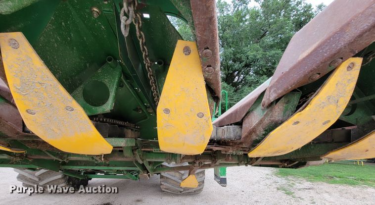 image for item HF9347 1995 John Deere 853A  all-crop head