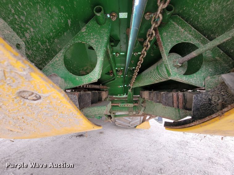 image for item HF9347 1995 John Deere 853A  all-crop head