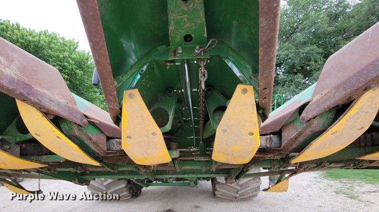 image for item HF9347 1995 John Deere 853A  all-crop head