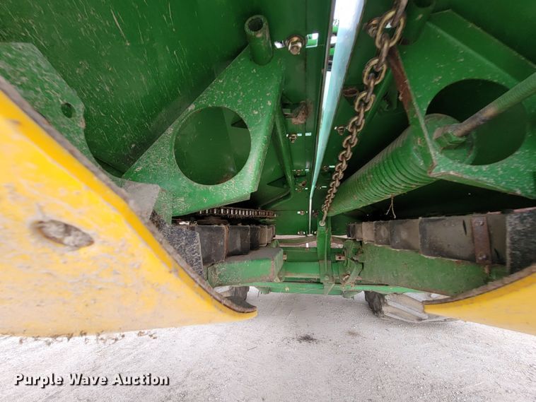 image for item HF9347 1995 John Deere 853A  all-crop head