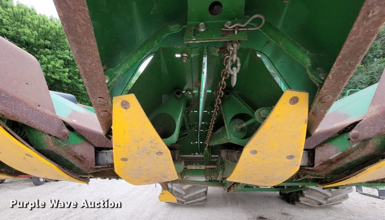 image for item HF9347 1995 John Deere 853A  all-crop head