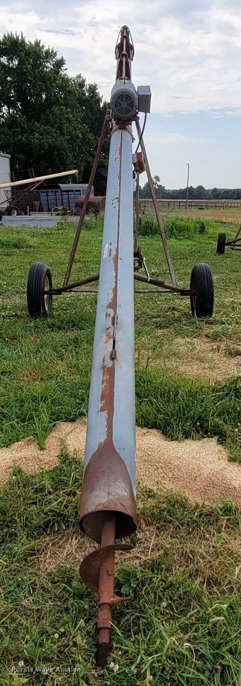 image for item HF9349 Hutch  auger