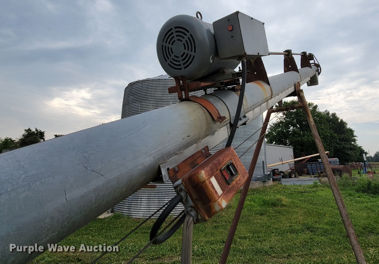 image for item HF9349 Hutch  auger