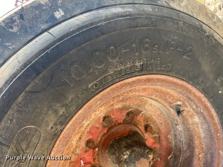 image for item HL9173 International 856  tractor