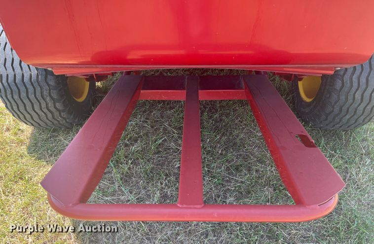 image for item HL9184 New Holland 460RB  round baler