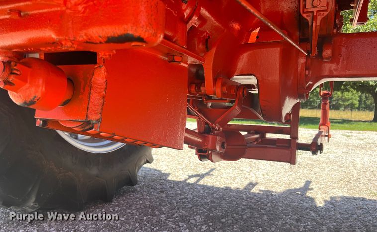 image for item HL9235 1965 Allis Chalmers One-Ninety XT  tractor