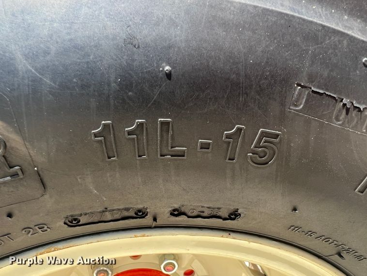 image for item HL9235 1965 Allis Chalmers One-Ninety XT  tractor