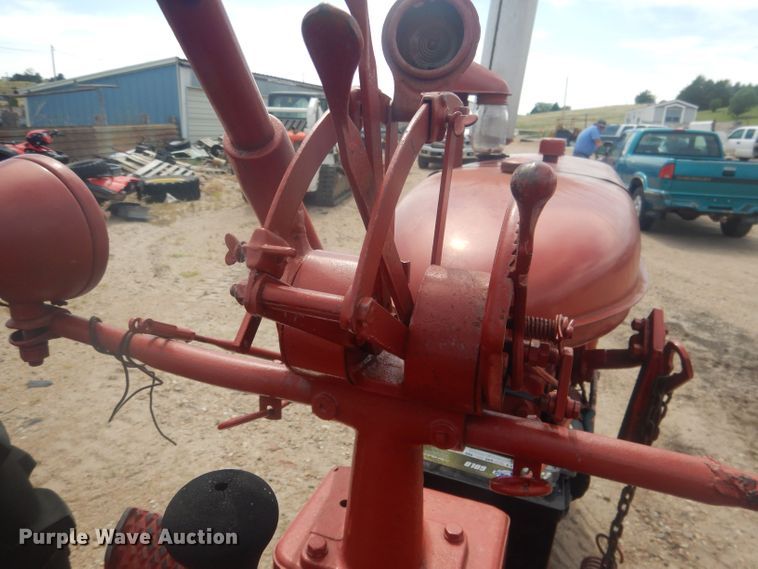 image for item HU9427 Farmall Super C  tractor