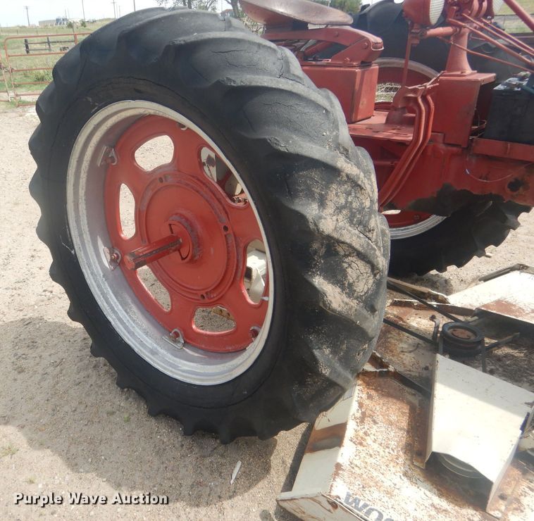 image for item HU9427 Farmall Super C  tractor