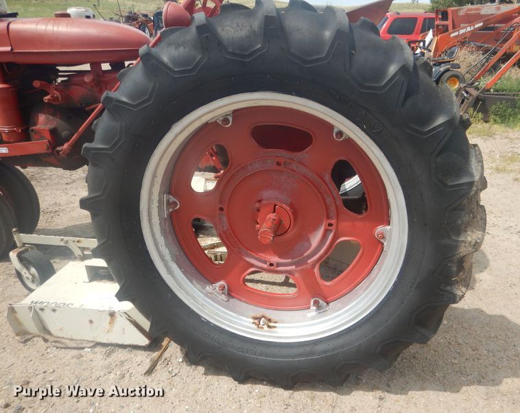 image for item HU9427 Farmall Super C  tractor