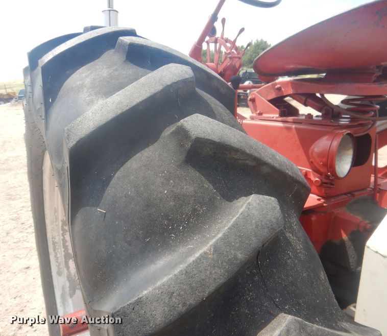 image for item HU9427 Farmall Super C  tractor