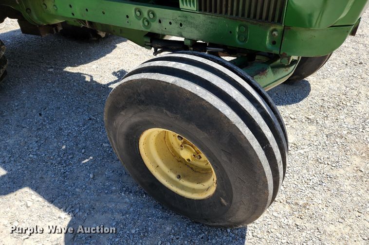 image for item JA9937 John Deere 5020  tractor