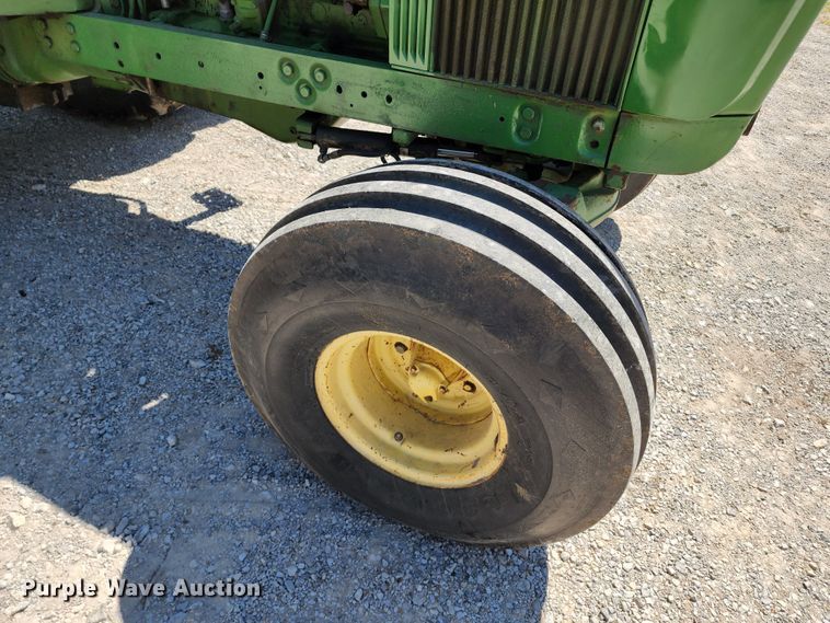 image for item JA9937 John Deere 5020  tractor