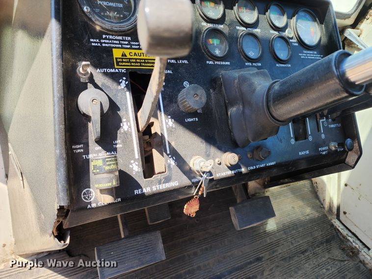 image for item JA9938 1975 Case 2670  4WD tractor