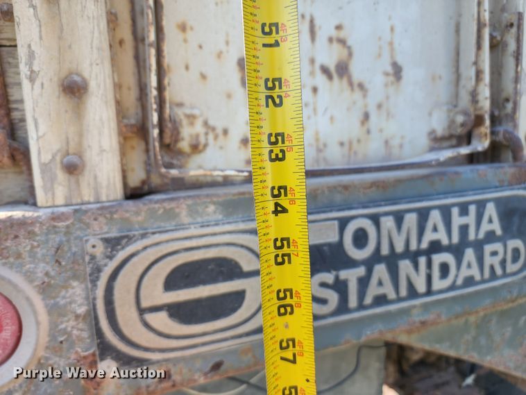 image for item JA9941 1977 International F2070A  grain truck