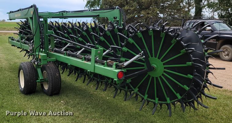 image for item JC9806 2015 Circle C  hay rake