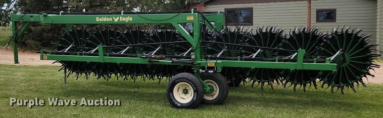 image for item JC9806 2015 Circle C  hay rake