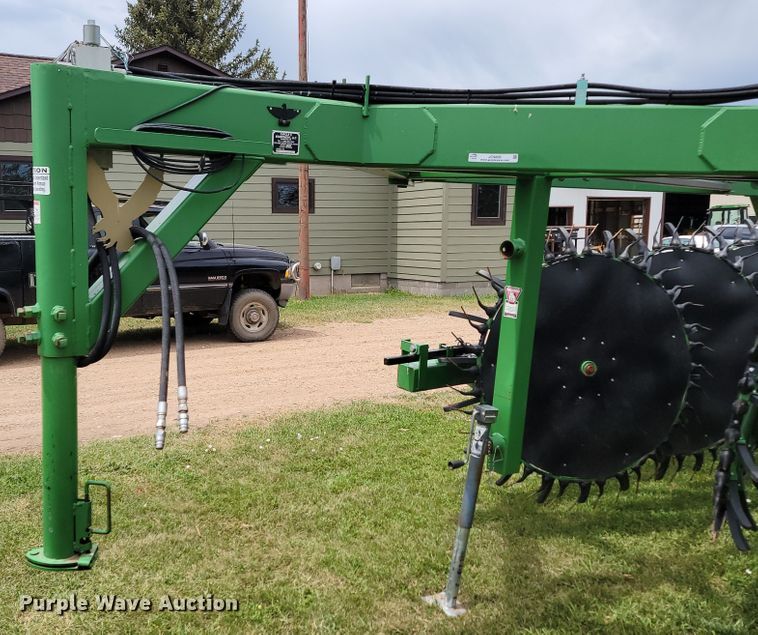 image for item JC9806 2015 Circle C  hay rake