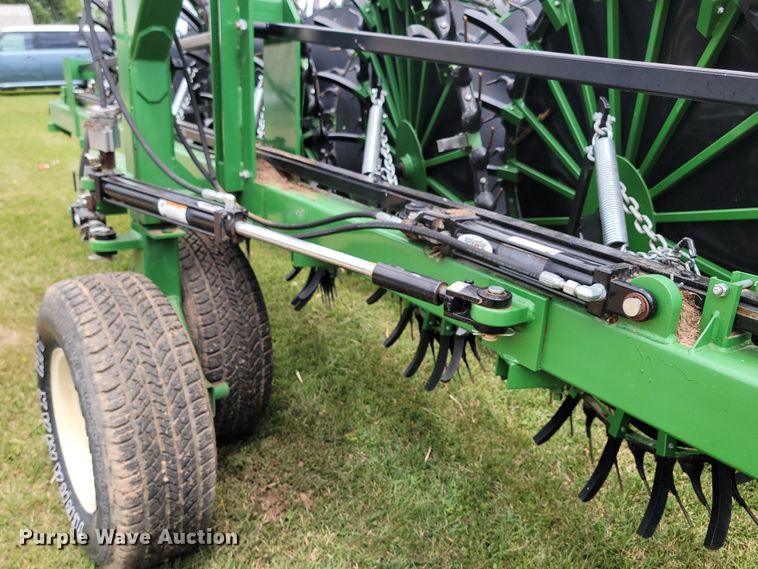 image for item JC9806 2015 Circle C  hay rake