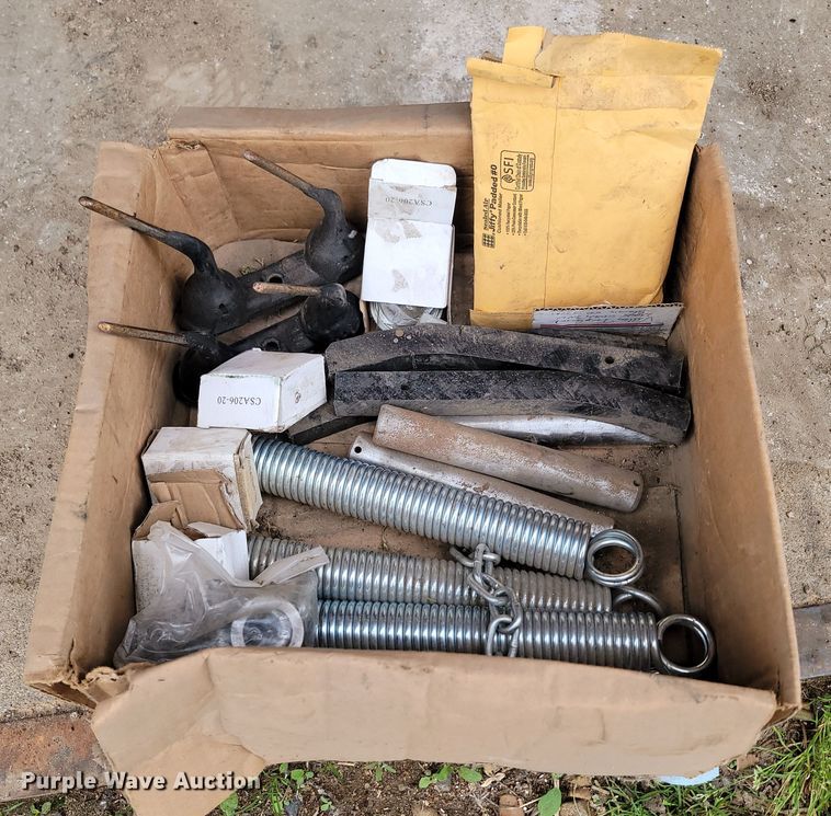 image for item JC9806 2015 Circle C  hay rake